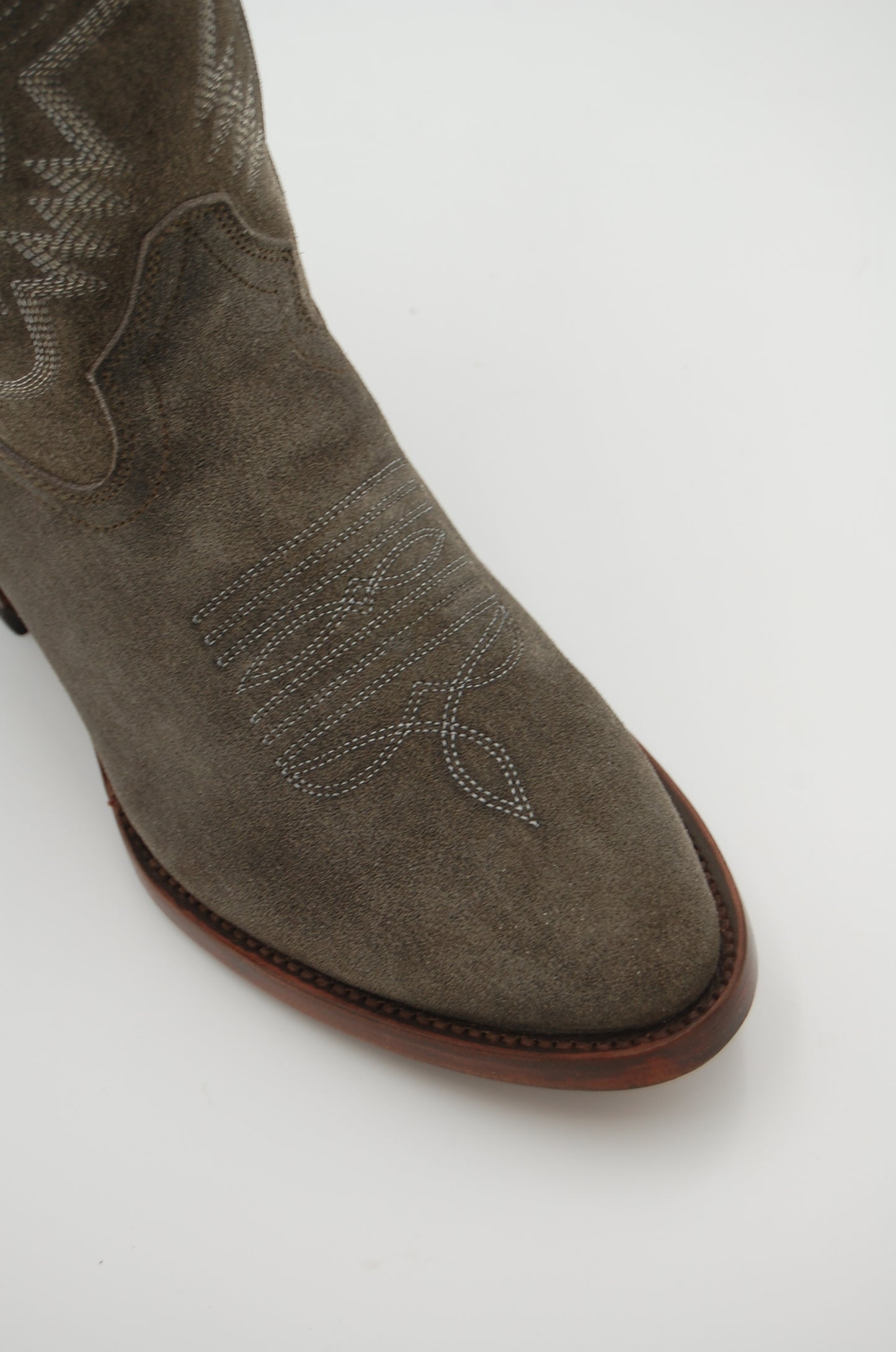 Bota Oval Gamuza Gris